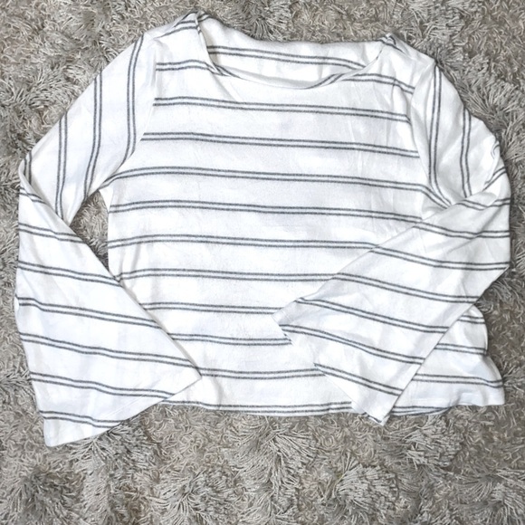 Bobeau NWOT Super Soft Cozy Petite Light Nautical Sweater Bell Sleeves Size LP - Picture 1 of 7